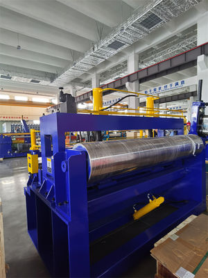 Warmgewalzte schwarze Stahlspule Schneidmaschine 0,6-4 X 1600 120mpm