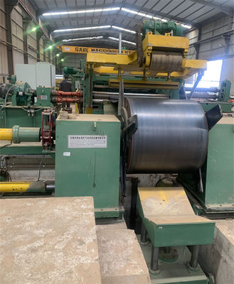 Automatische warm gewalzte Stunden-Kohlenstoffstahl-aufschlitzende Linie Maschine 1-6 x 1600